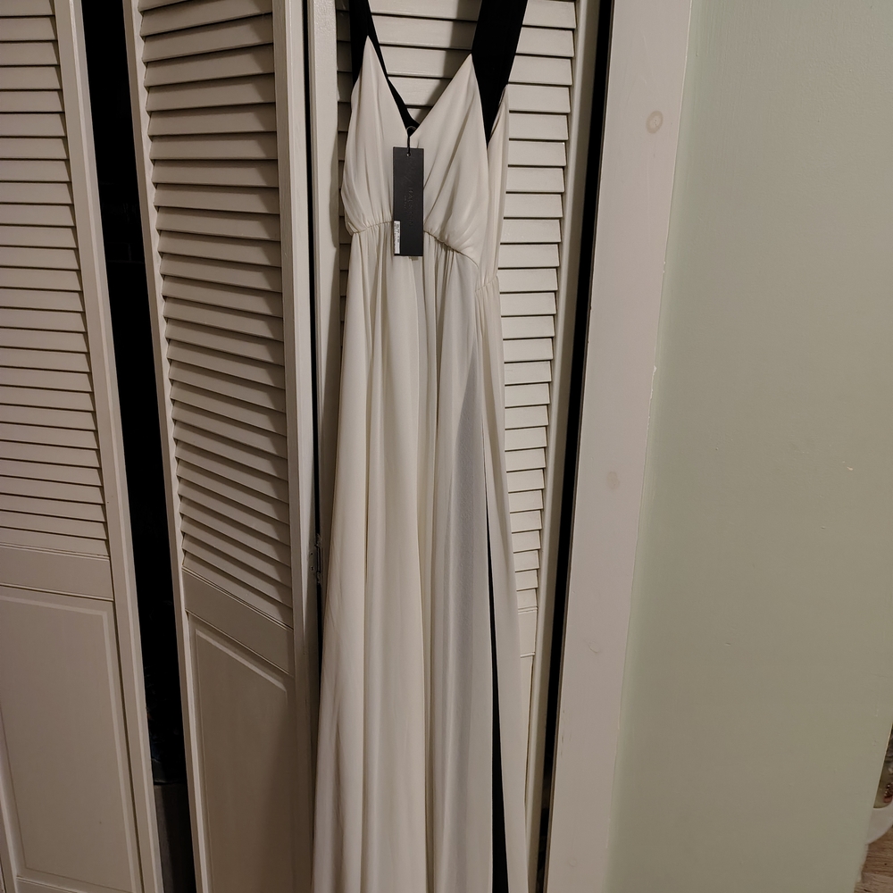 Elegant White V-Neck Maxi Dress with Black Trim
